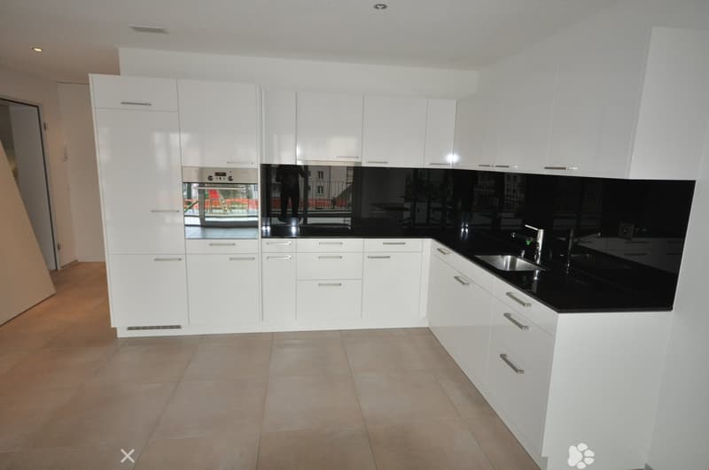 Moderne 3.5 Zimmerwohnung mit Gartensitzplatz (2)