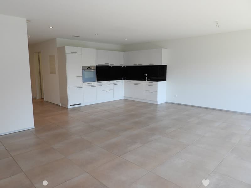 Moderne 3.5 Zimmerwohnung mit Gartensitzplatz (3)