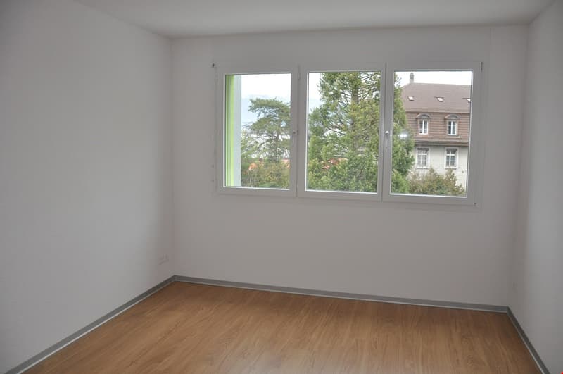 Helle 4.5 Zimmerwohnung mit 2 Balkonen (9)