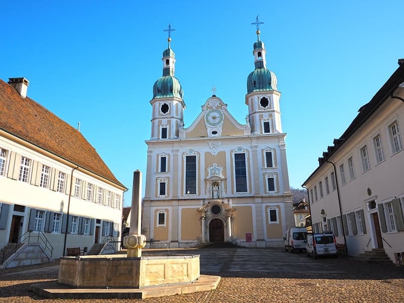 ARLESHEIM - ERSTKLASSIGE VILLA (2)