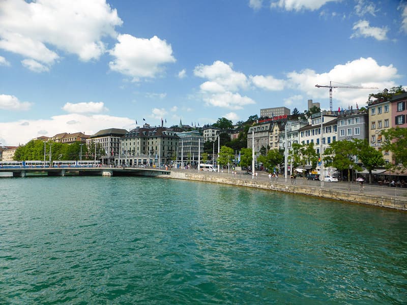 Attractive residential property with modern architecture and rental potential - 21 apartments (1)