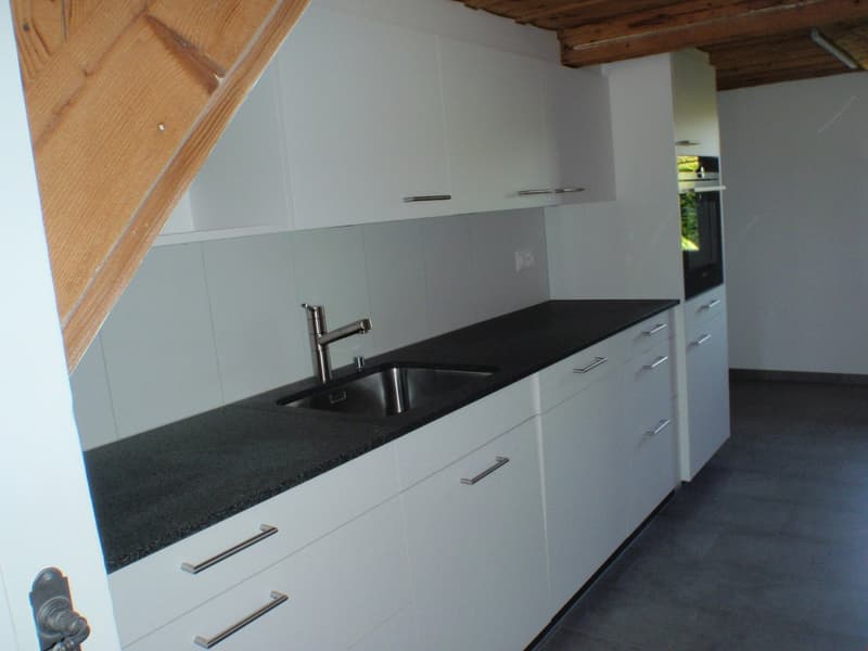 Charmante 4.5-Zimmer-Maisonettewohnung in Müntschemier (4)