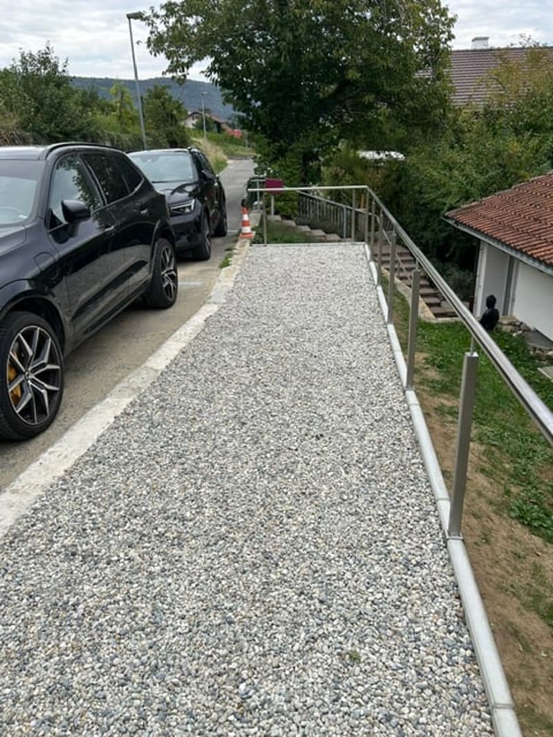 Wohnen wo andere Ferien machen - Ihr EFH am Rebberg in Erlach (15)