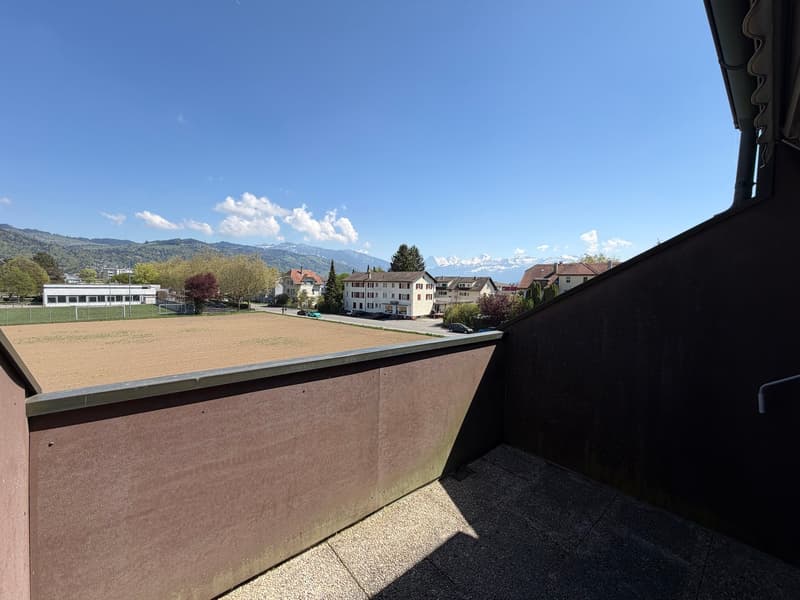 Charming 2.5-room apartment with mountain views in Thun (10)