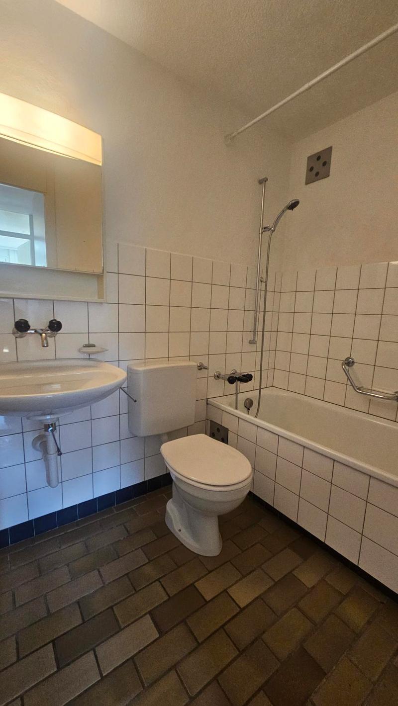 Befristete 4-Zimmer-Wohnung per sofort zu vermieten (4)