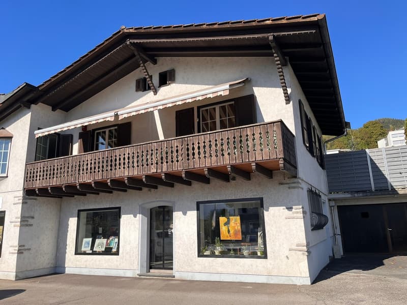 Mehrfamilienhaus