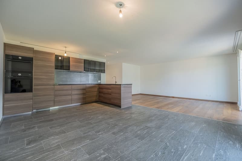 Charmante 2.5-Zimmer-Wohnung mit Balkon in Schalunen (7)