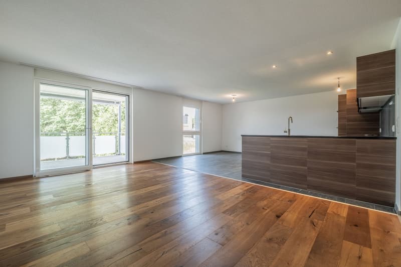 Charmante 2.5-Zimmer-Wohnung mit Balkon in Schalunen (5)