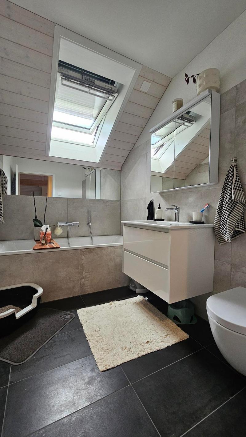 Badezimmer 1 mit Badewanne