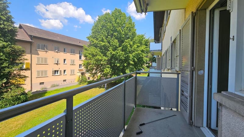 Appartamento di 2 camere luminoso con balcone a Grenchen – disponibile immediatamente! (4)