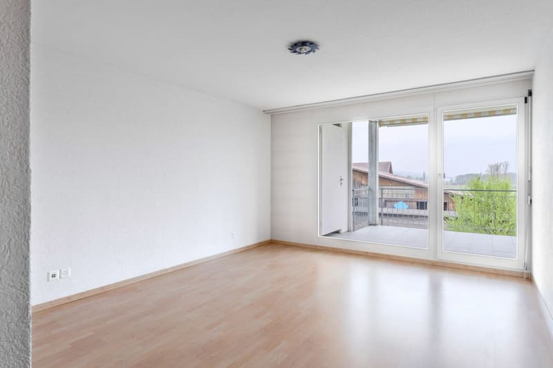 Zimmer mit Balkonzugang