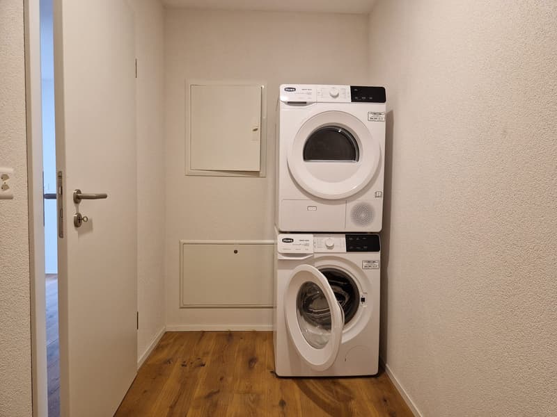 Attraktive, neuwertige 3.5 Zimmerwohnung in Schmitten (15)