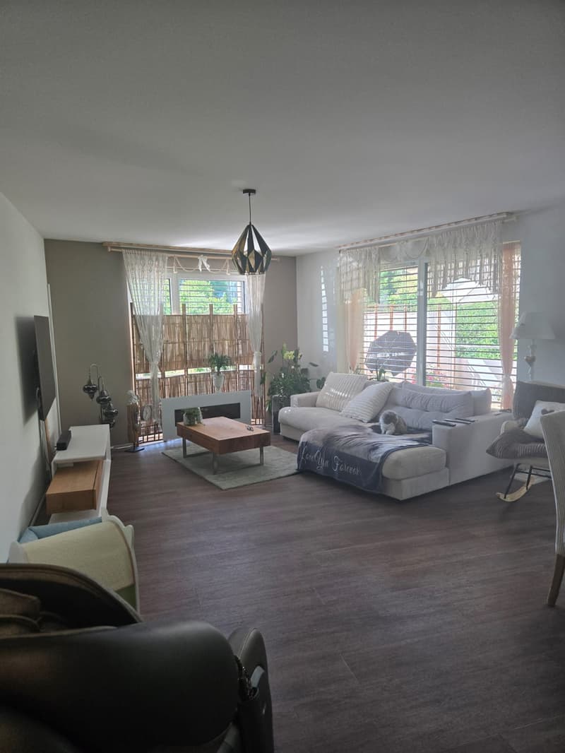 Charming 4.5-room ground-floor apartment in Düdingen (5)