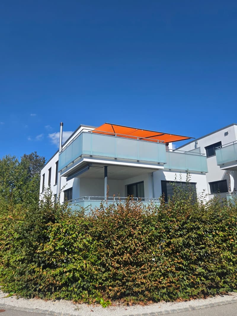 Moderne 3.5-Zimmerwohnung mit grossem Balkon (2)