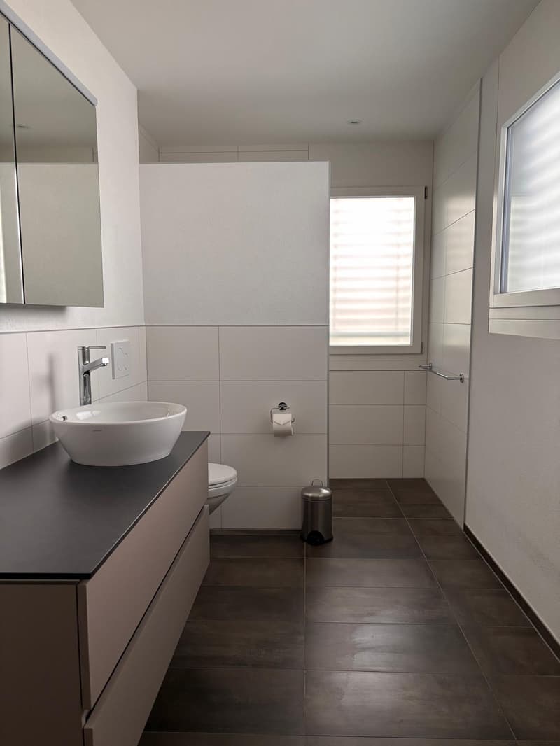 Moderne 3.5-Zimmerwohnung mit grossem Balkon (10)