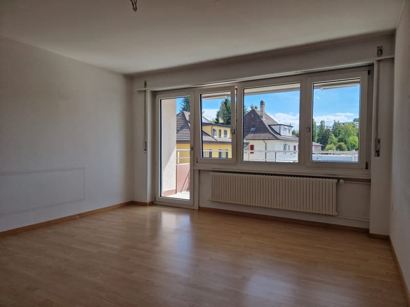Zentral gelegene 4.5 Zimmer-Familienwohnung (6)