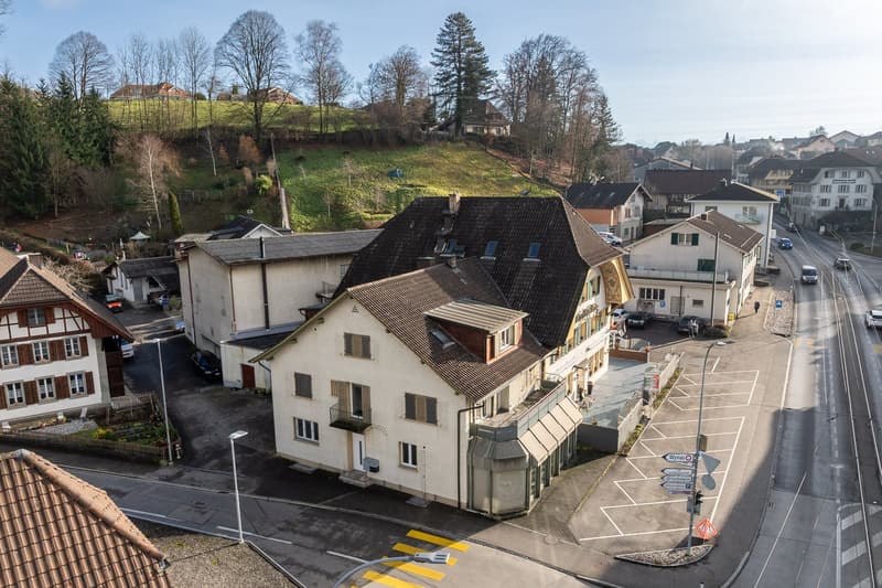 Charming 4-room apartment with large terrace in the heart of Aarwangen (1)