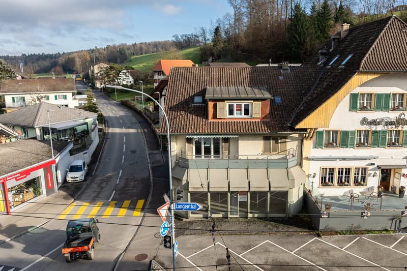 Spazi commerciali moderni in Langenthalstrasse 1 ad Aarwangen (2)