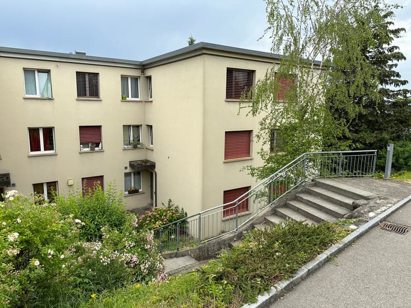 Incantevole appartamento di 4,5 locali con balcone a Dottikon – disponibile da settembre 2026 (1)