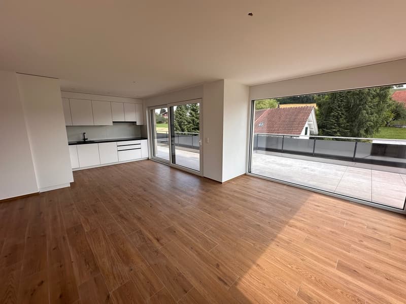 Bellissimo, nuovo appartamento di 3,5 locali mansardato con vista panoramica a Huttwil (8)