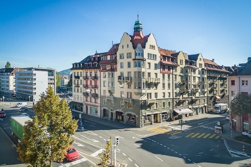 Sammelbesichtigung: Charmante 2-Zimmer-Altbauwohnung im 5. OG an der Bireggstrasse, Luzern (1)