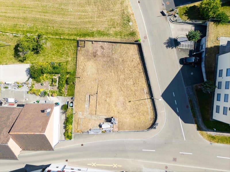 Developed building land plot (2)