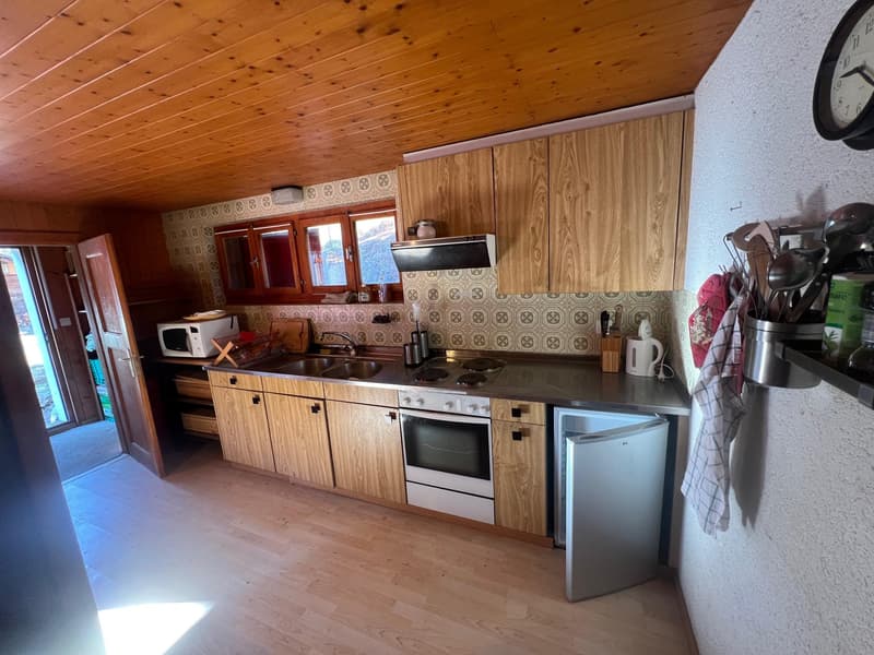Opportunity to buy in La Tzoumaz, 4-room semi-detached chalet in a quiet area (6)