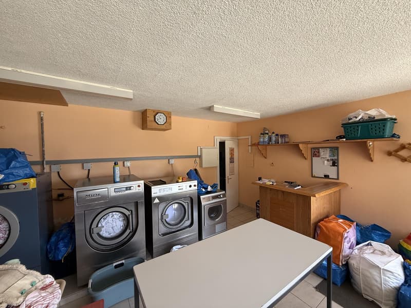 For sale in Tzoumaz a commercial space currently used as a laundry (4)