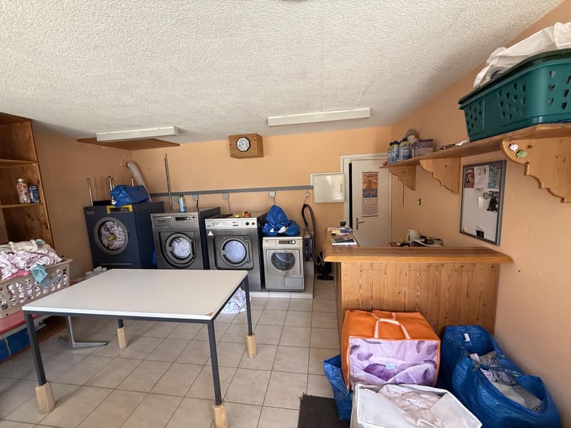 For sale in Tzoumaz a commercial space currently used as a laundry (3)