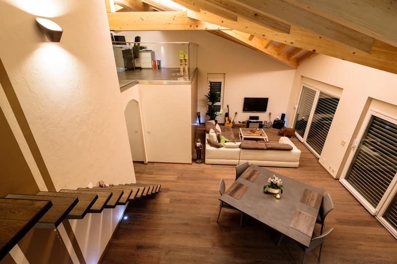 Meraviglioso attico duplex arredato di alto standing - 4,5 locali a Champlan (3)