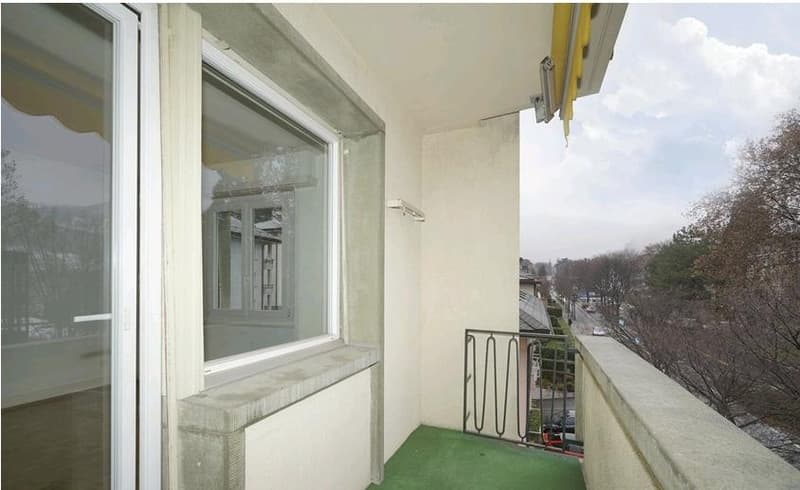 Vier-Zimmer-Wohnung zur Miete in der rue du Petit-Chasseur in Sion im letzten Stock eines kleinen Gebäudes mit Balkon (8)