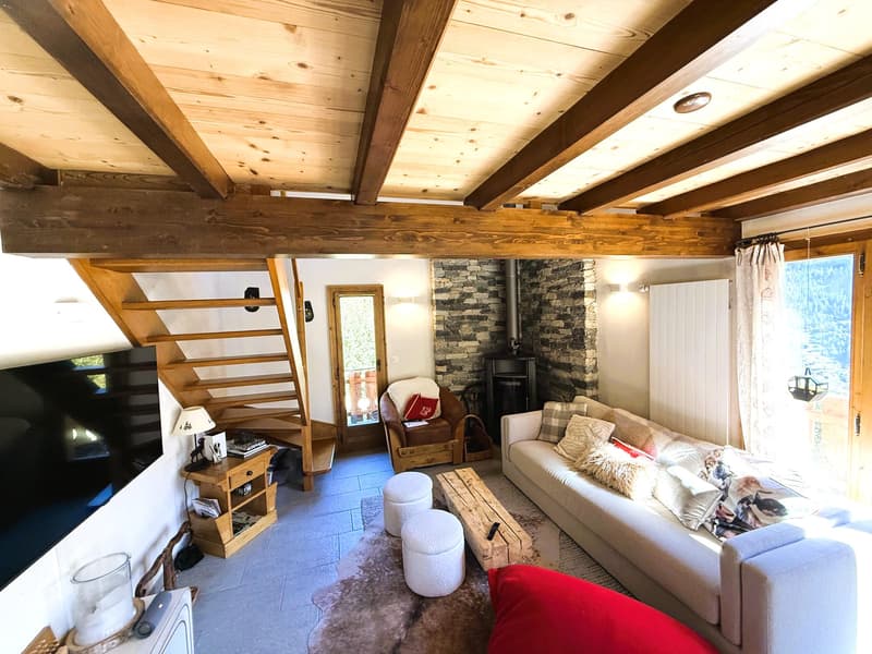 A vendre dans la station de la Tzoumaz au coeur des 4 Vallées très beau chalet de 5 1/2 pièces (1)