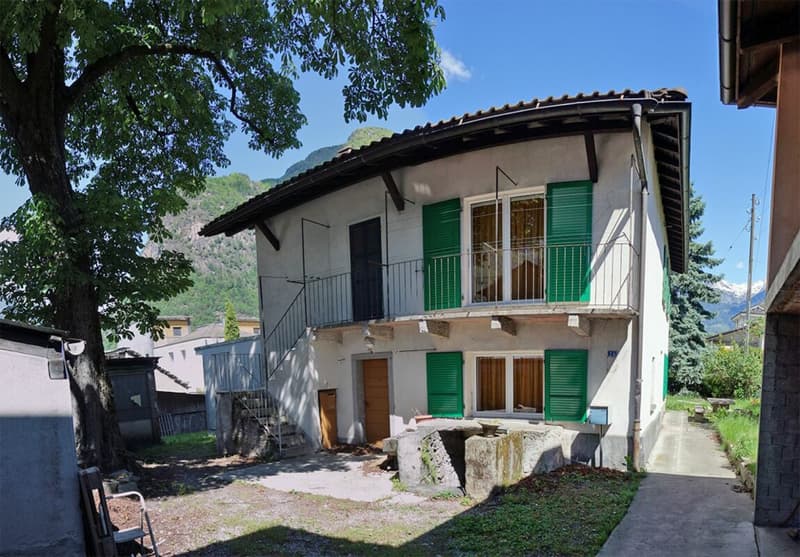 Land of 1289 m2 with approved license (7)