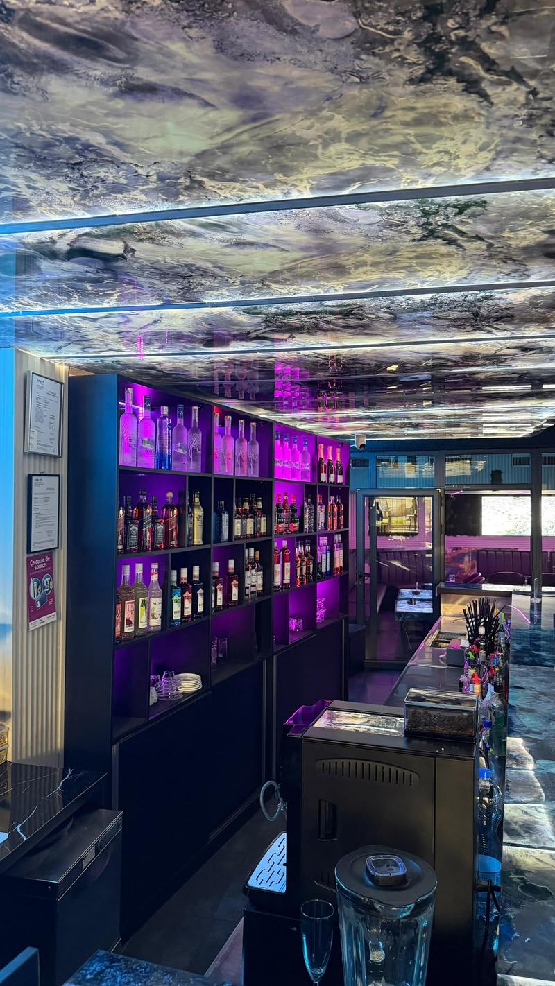 Bar à vendre | Zone piétonne Neuchâtel (2)
