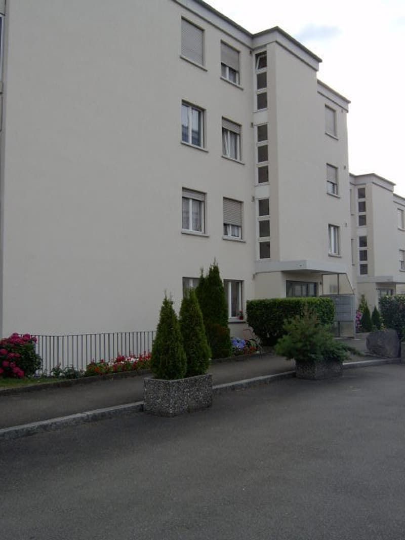 3.5 Zimmerwohnung im 1. OG am Furtbach per 15.12.2026 (9)