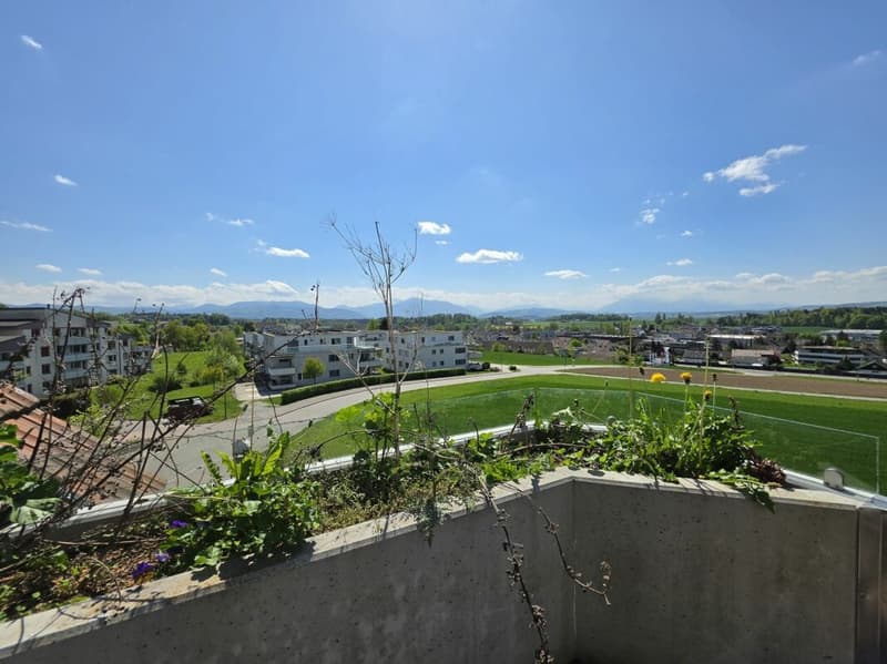 Attic apartment with wonderful views, in a quiet, child-friendly location! (2)