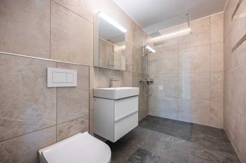 Erstbezug nach Totalsaierung! 2.5-Zimmerwohnung mit Traumküche sucht neuen Mieter (9)