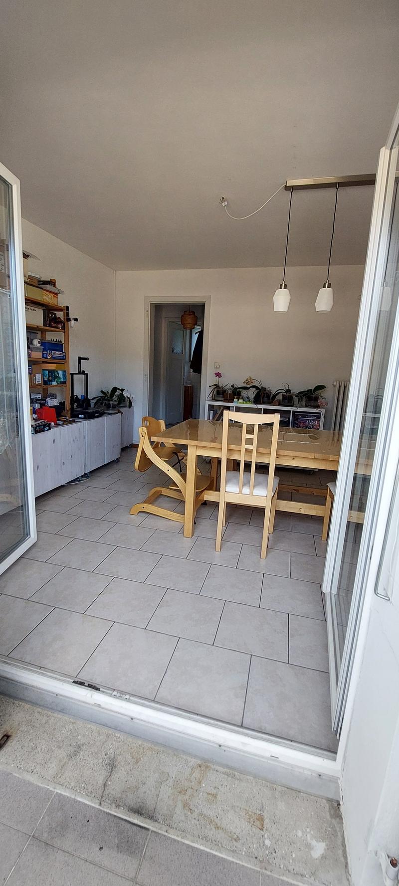 Helles 3-Zimmer-Apartement mit Balkon in Fleurier (5)