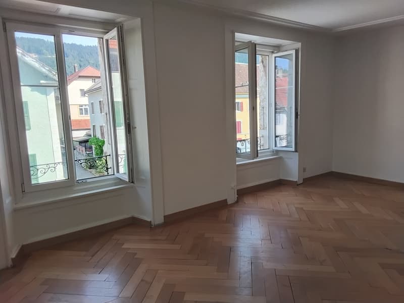 Two-room apartment with balcony (4)