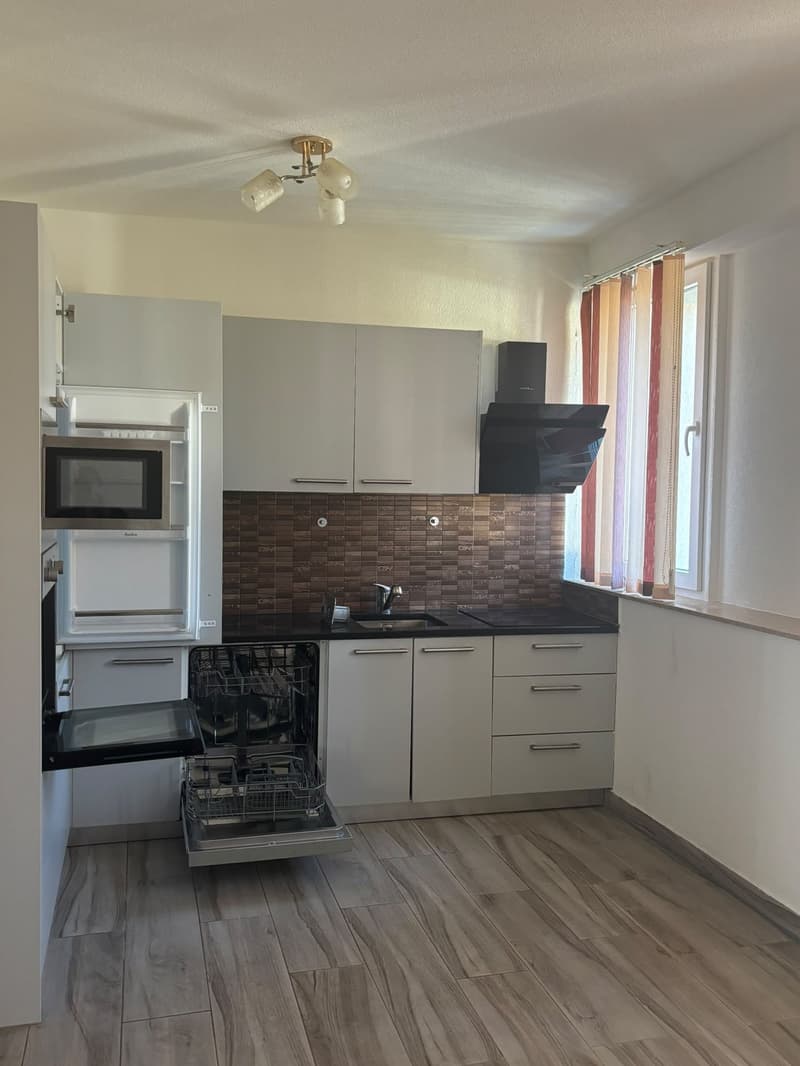 Appartement de 3 pièces à Fleurier (1)