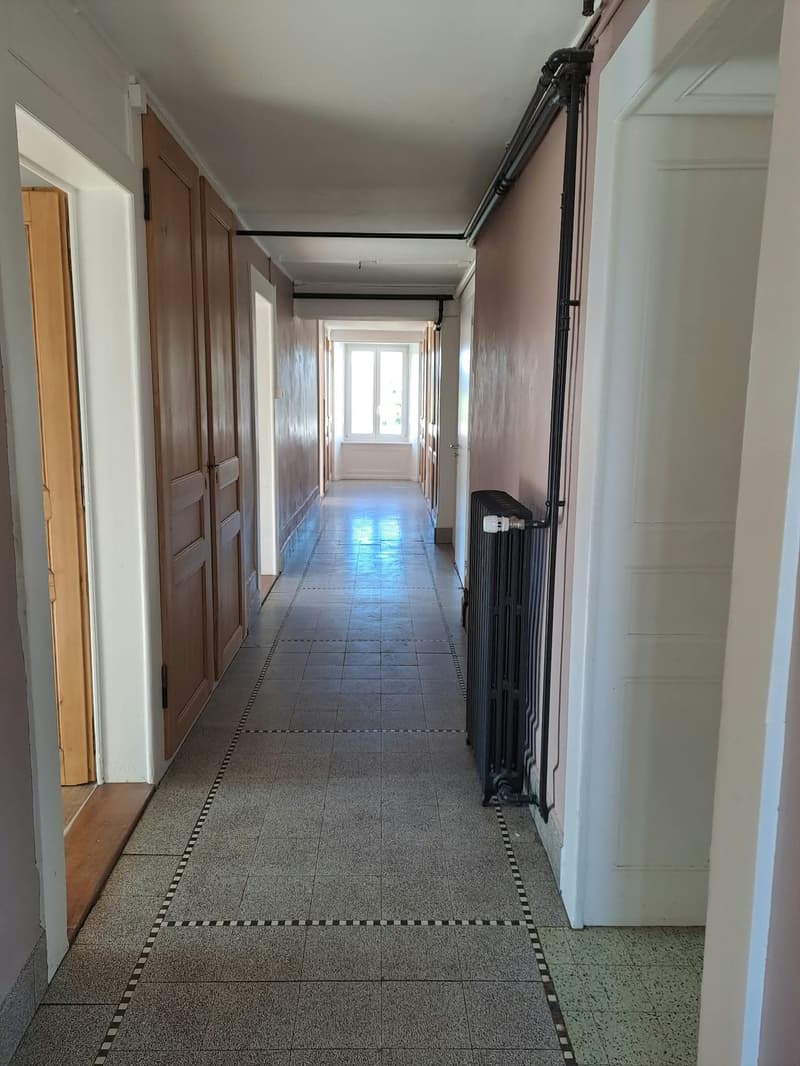 Appartement de 5 pièces à La Côte-aux-Fées (17)
