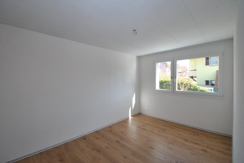 NACHMIETERSUCHE | Moderne 4.5-Zimmerwohnung in Boll mit Sicht ins Grüne (7)
