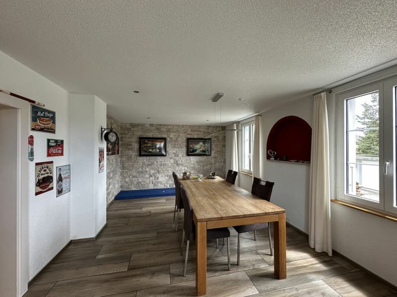 Liebevoll saniertes Wohnhaus mit Werkstatt und viel Platz für Ihre Fahrzeuge (10)