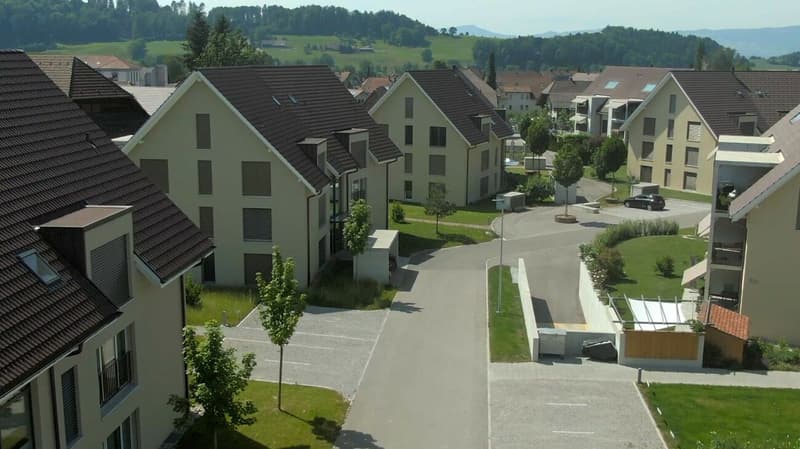 Geniale maisonette nel cuore di Madiswil (2)