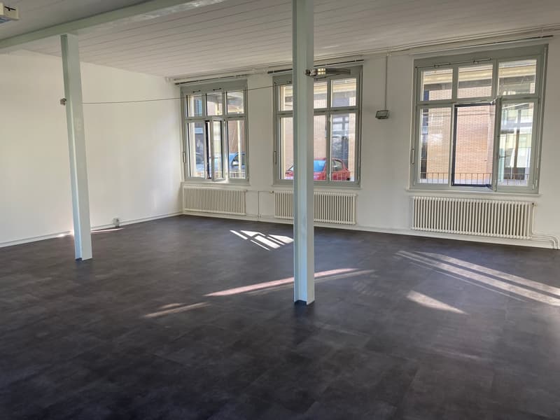 Vielseitig nutzbarer Gewerberaum in Schöftland (5)