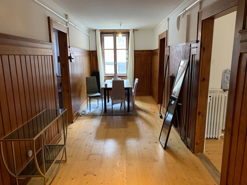 Sehr grosse und charmante 4.5-Zimmer-Wohnung mit Aussicht in Reconvilier (5)