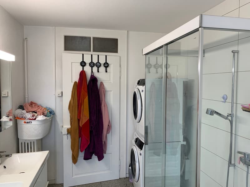 Sehr grosse und charmante 4.5-Zimmer-Wohnung mit Aussicht in Reconvilier (15)