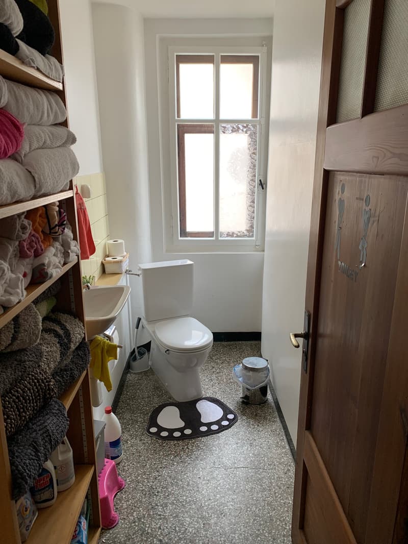 Sehr grosse und charmante 4.5-Zimmer-Wohnung mit Aussicht in Reconvilier (16)