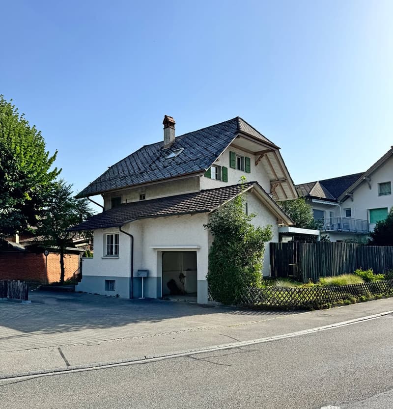 A spacious home in the heart of Madiswil (3)