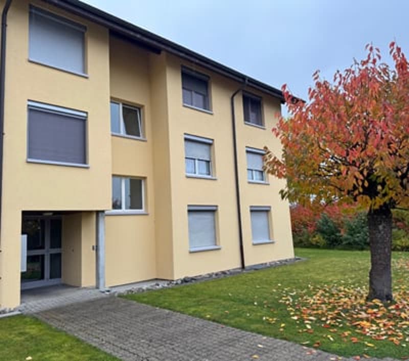 ...greifbar & nahbar - tolle Wohnung mit Balkon... (3)